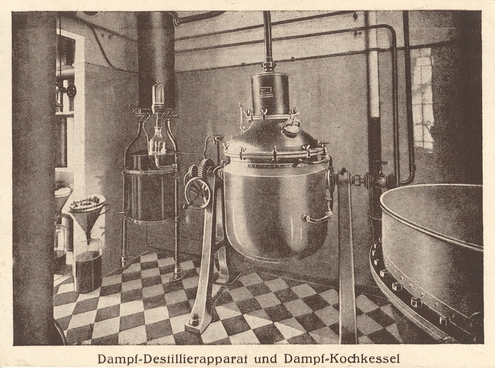 Dampf-Destillier- und Kochapparat, Likörfabrik Bernhard Plesse, verm. Ende 1920er Jahre (E3 - 12.02.10, Handel-Gewerbe-Dienstleistung - Brauereien...)